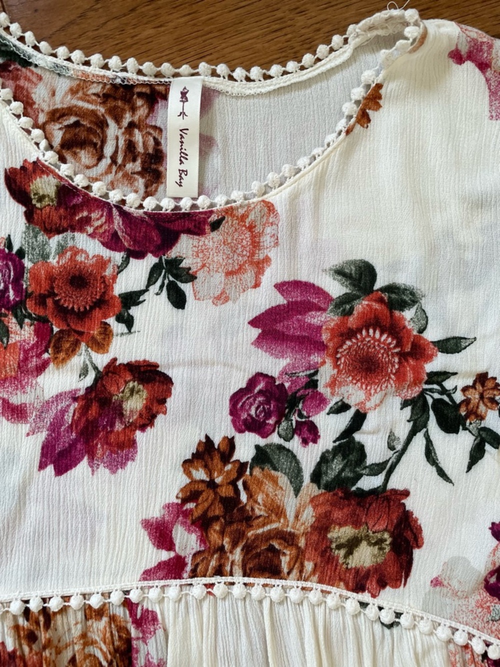 Floral Sleeveless Peplum Top - Picture 2 of 4